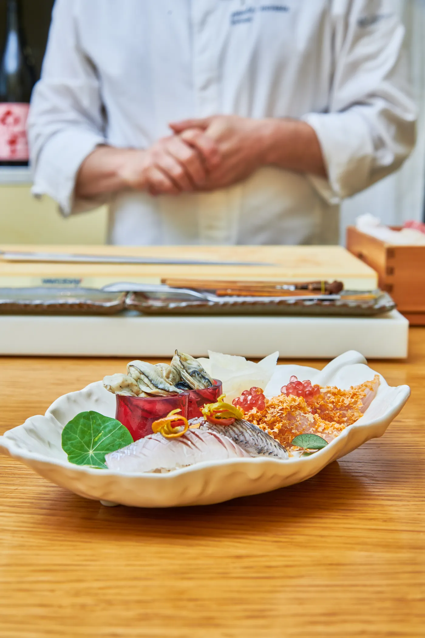 Paulo Morais — Niguiri de robalo e sardinha, gunkan de ostra e Vinho Medieval de Ourém