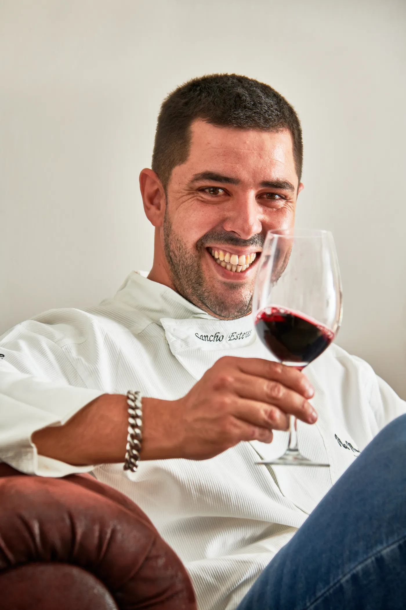 Sancho Esteves — Wellington de cabrito com texturas de pera Rocha e legumes baby