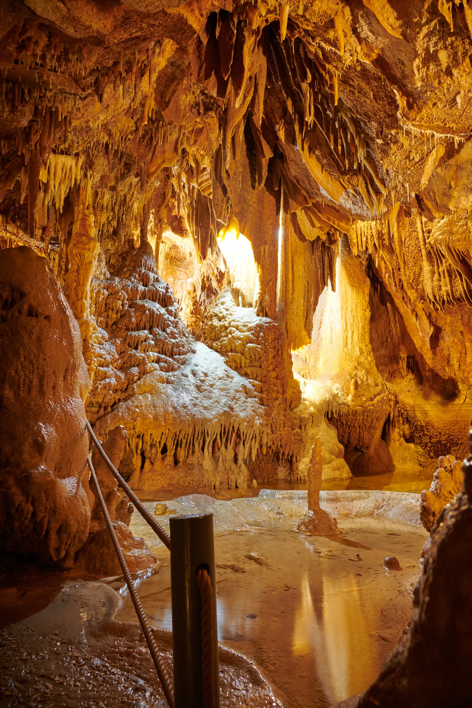 Gruta de Alvados — Porto de Mós