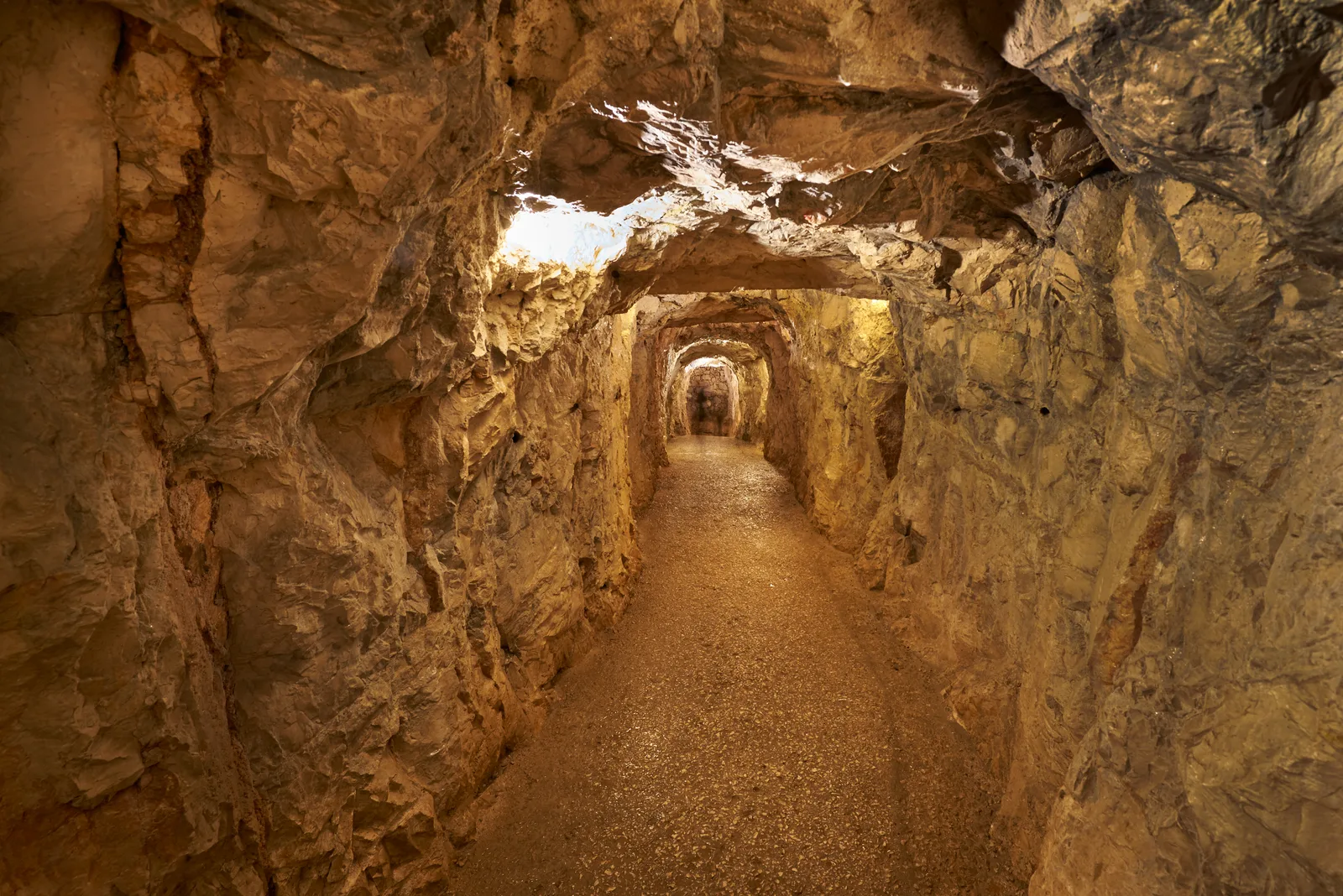 Gruta de Alvados — Porto de Mós