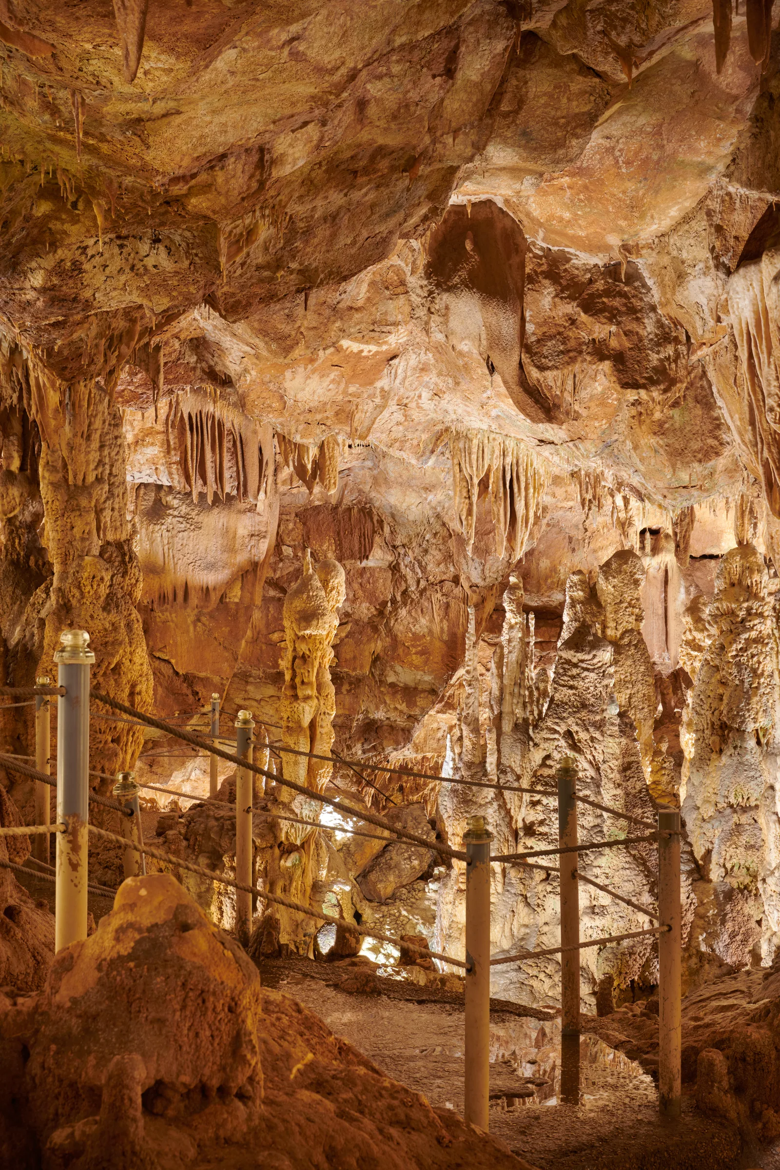 Gruta de Santo António — Porto de Mós