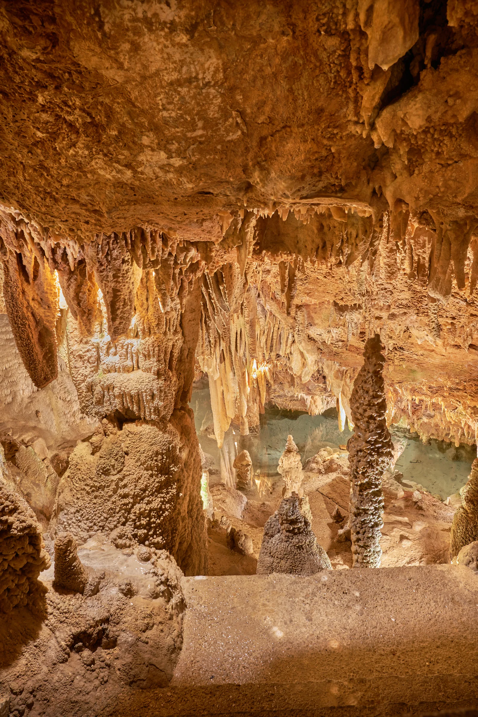 Gruta de Santo António — Porto de Mós