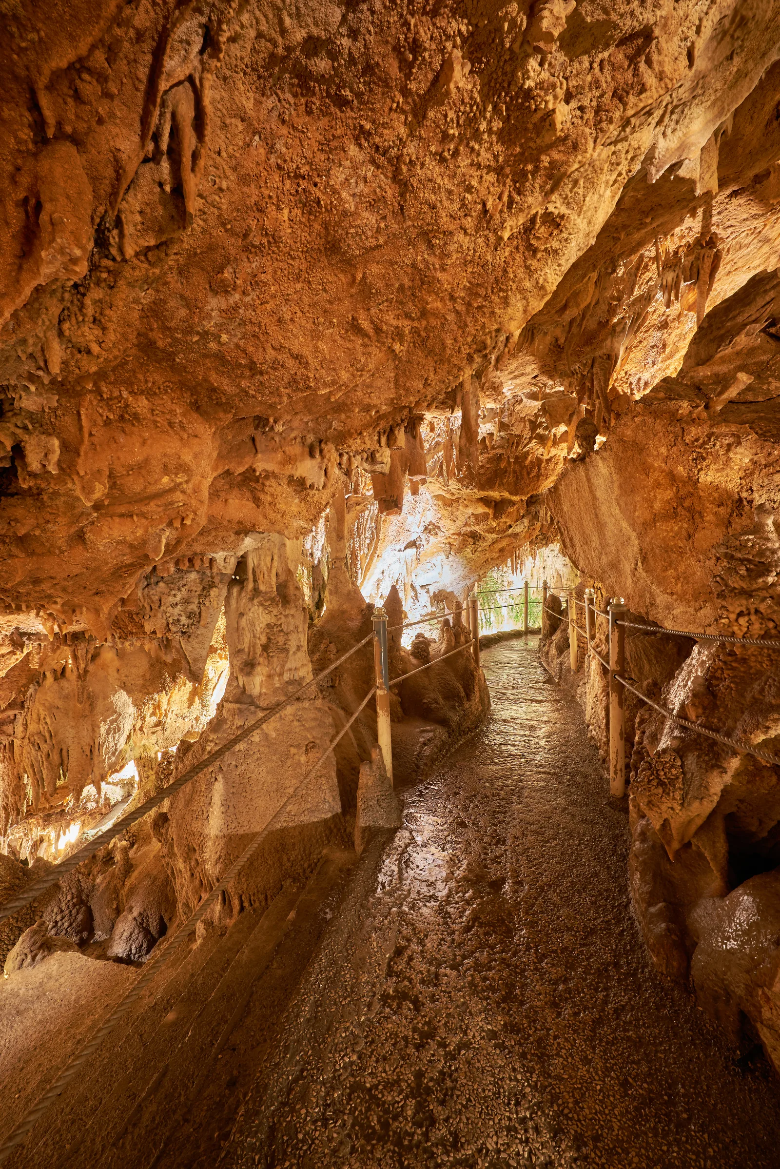 Gruta de Santo António — Porto de Mós